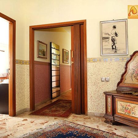 לינה וארוחת בוקר קטאניה Casa Tina Maugeri מראה חיצוני תמונה