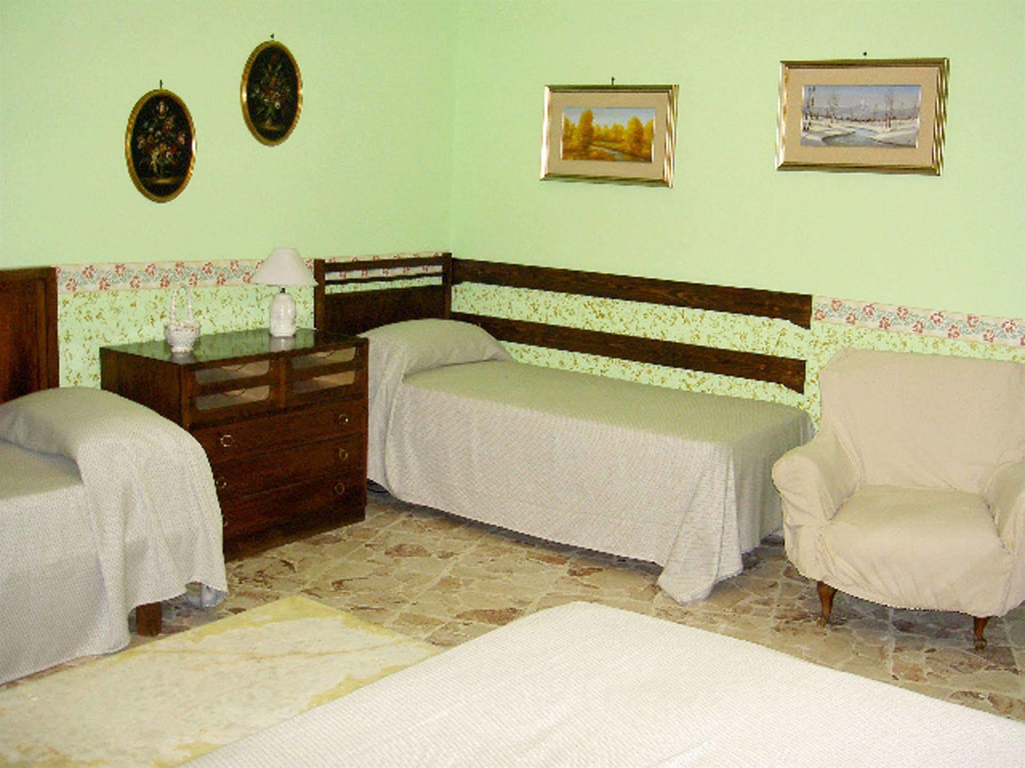 לינה וארוחת בוקר קטאניה Casa Tina Maugeri מראה חיצוני תמונה