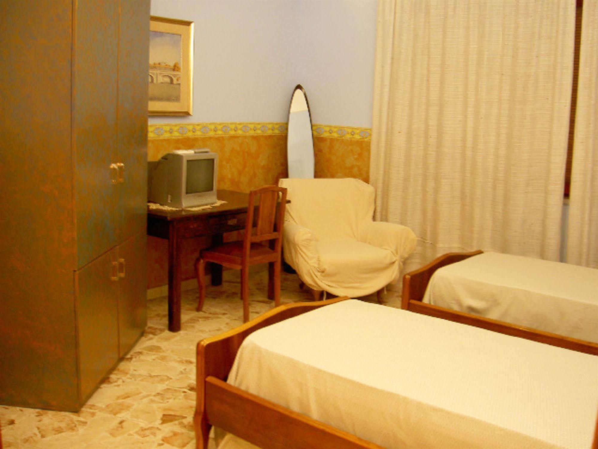 לינה וארוחת בוקר קטאניה Casa Tina Maugeri מראה חיצוני תמונה