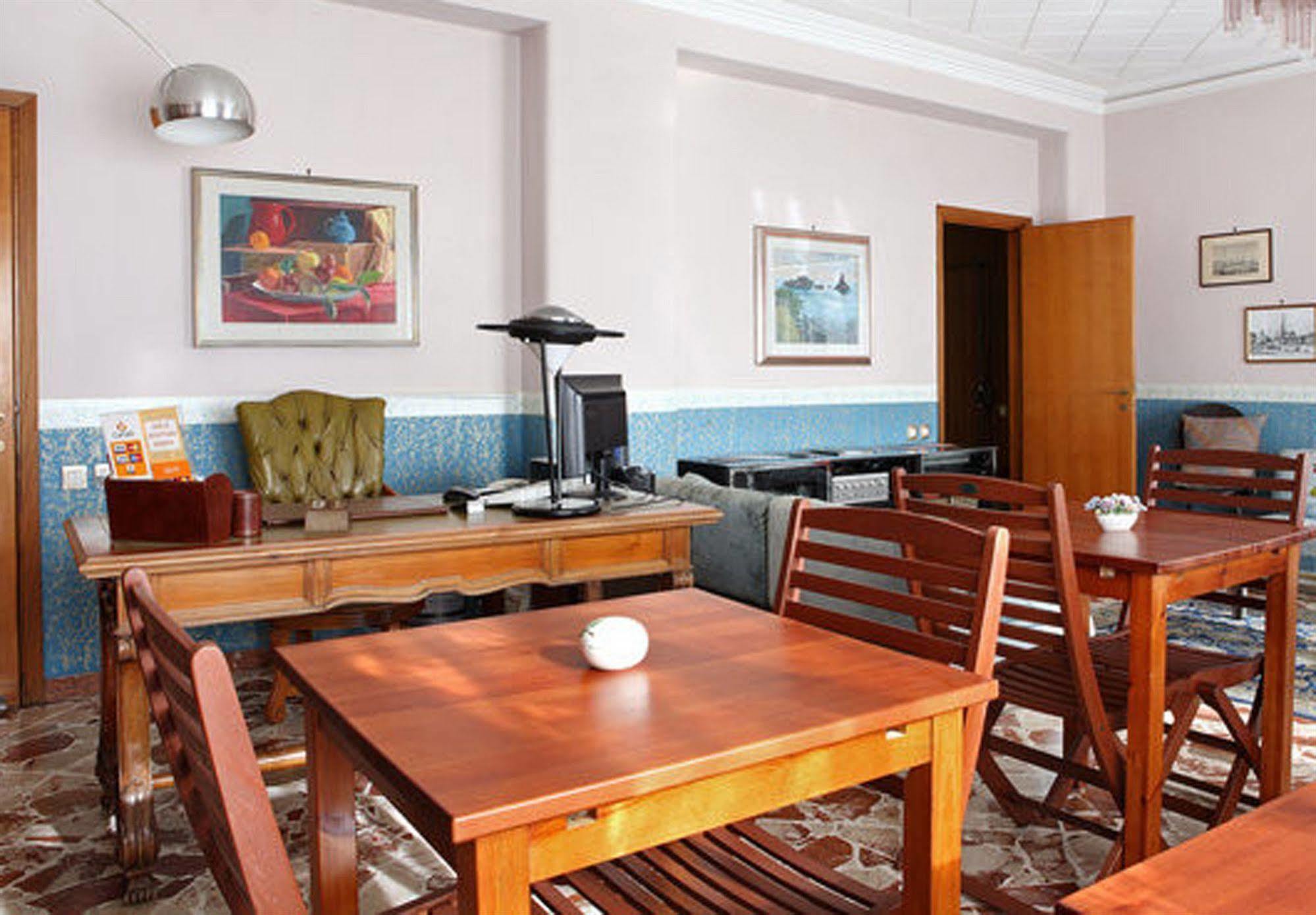 לינה וארוחת בוקר קטאניה Casa Tina Maugeri מראה חיצוני תמונה